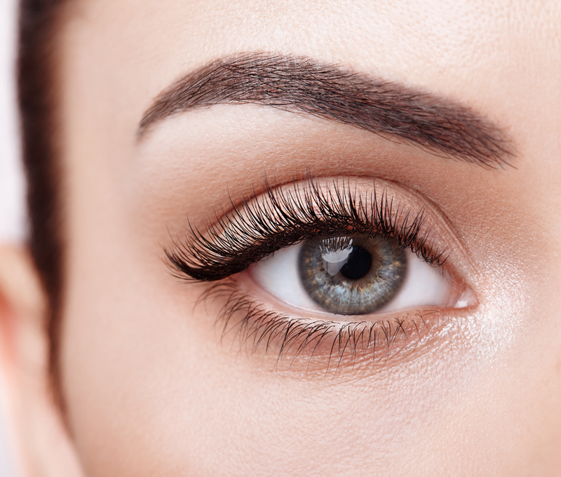 3 Tips For Using Eye Makeup To Enhance Your Eyes