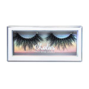 Vixen faux mink lashes vegan lotus lashes in packaging